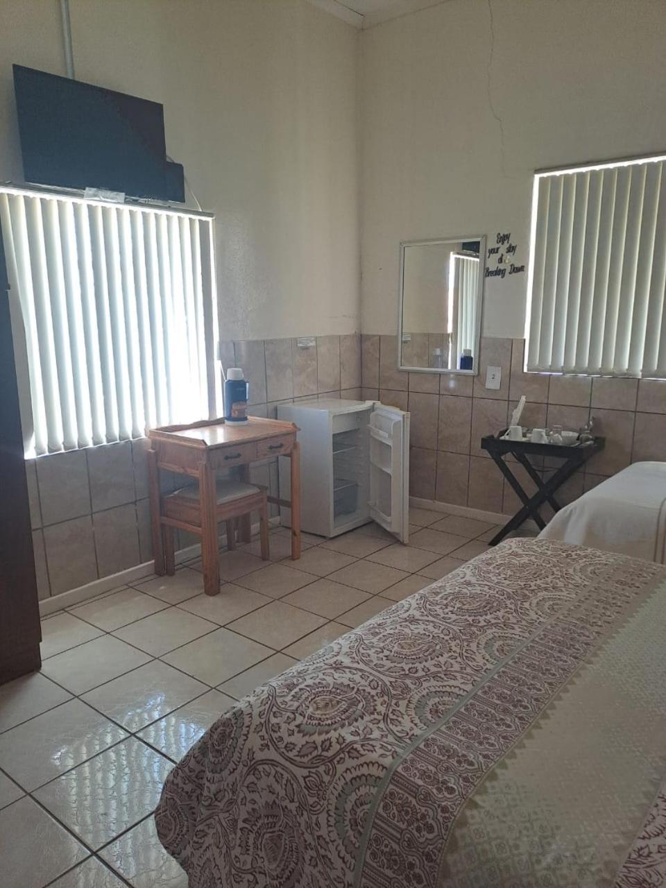 Bed and Breakfast Breaking Dawn Noupoort Esterno foto