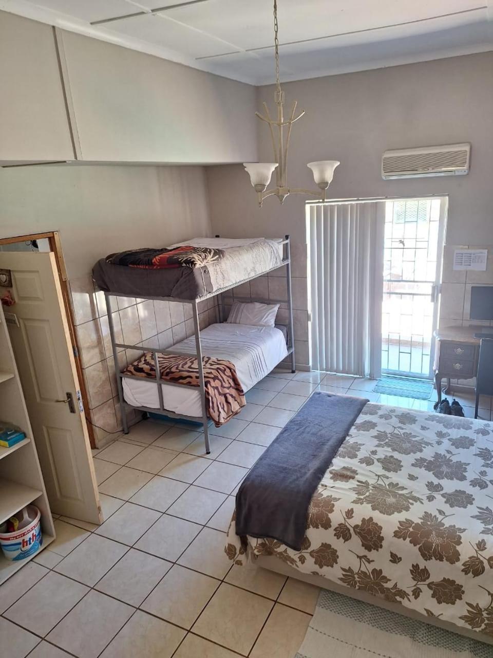 Bed and Breakfast Breaking Dawn Noupoort Esterno foto